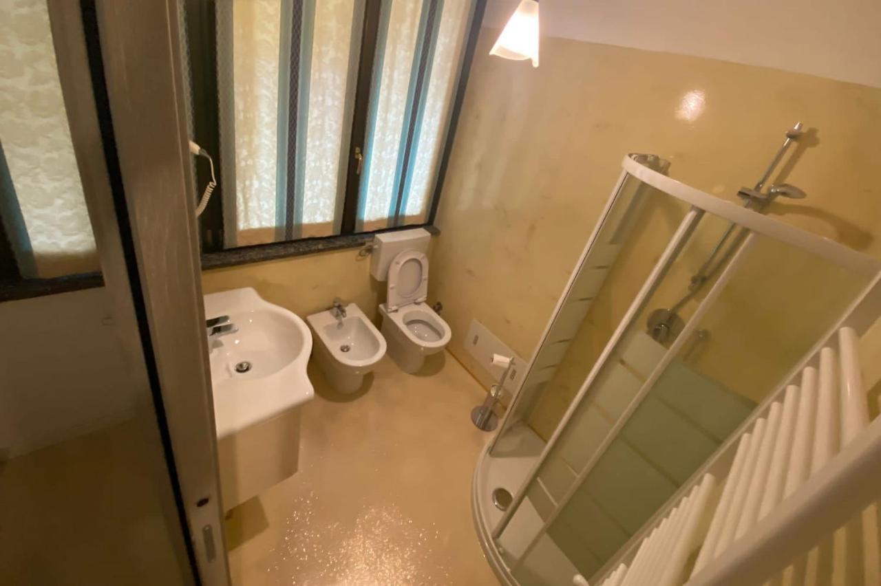 Macloud pub B&B Sarnico Exterior foto
