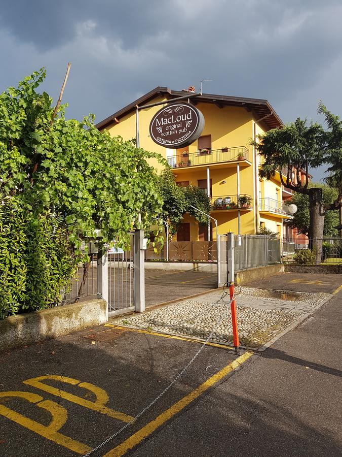 Macloud pub B&B Sarnico Exterior foto